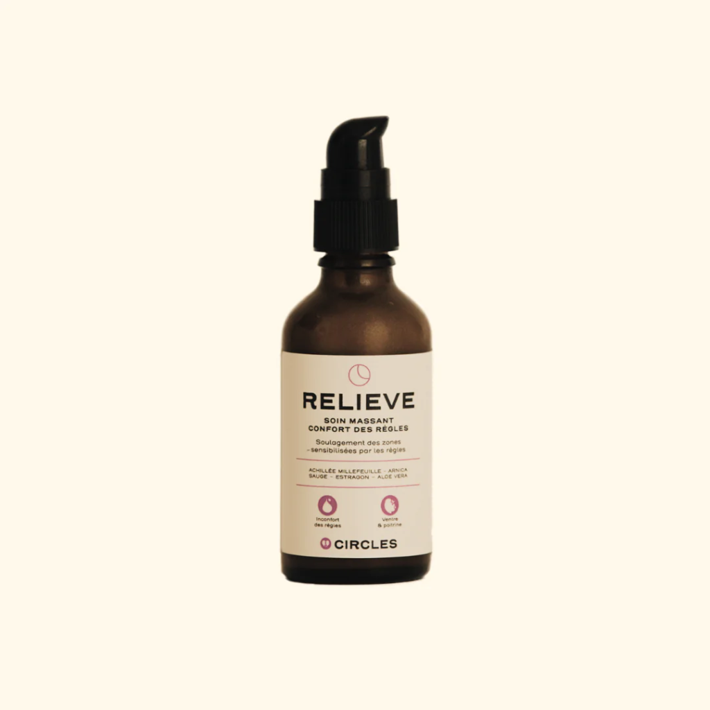 Flacon pompe ambré Circles Relieve Soin Massant Confort des Règles, formule à l'achillée millefeuille, arnica, sauge, estragon et aloe vera, soulagement inconfort menstruel ventre et poitrine