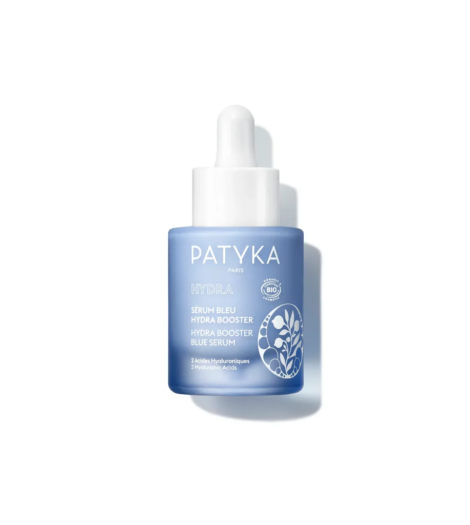 Sérum Hydra-Booster Patyka Paris acide hyaluronique et tremella hydratation intense certifié bio.
Flacon cylindrique au fini givré bleu clair avec un capuchon transparent, présentant le logo Patyka Paris et le label Organic Bio.