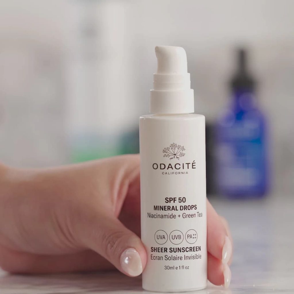 Odacité California SPF 50 Mineral Drops - flacon pompe 30ml, écran solaire sheer invisible, niacinamide + green tea, protection UVA UVB PA++